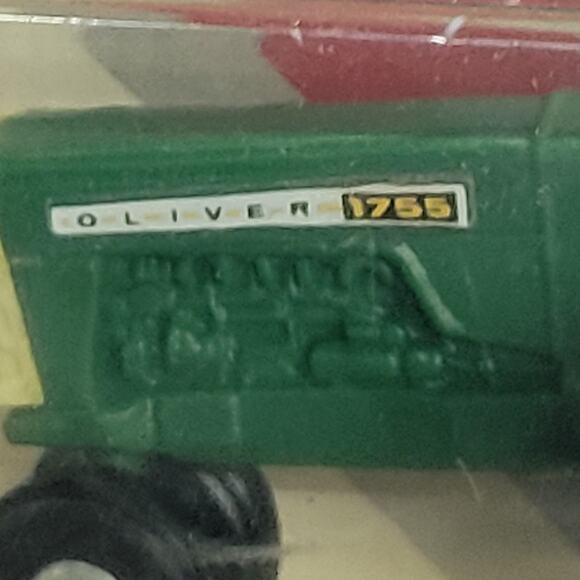 Vtg Scale Models WFE 1/64 Scale Oliver 1755 plastic n/frontend tractor green - Picture 3 of 9